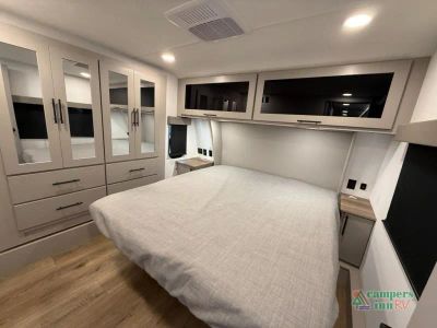 2027 Alliance RV Valor All-Access — photo 9 view