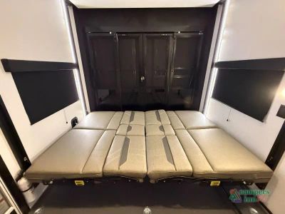 2027 Alliance RV Valor All-Access — photo 11 view