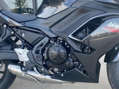 2026 Kawasaki Ninja 650 - Photo 14