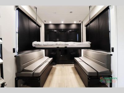 2026 Grand Design Momentum G-Class — photo 41 view