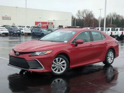 2024 Toyota Camry - Photo 2