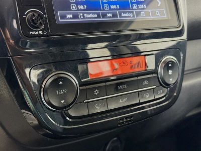 2022 Mitsubishi Mirage — photo 14 view