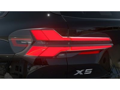 2026 BMW X5 — photo 8 view
