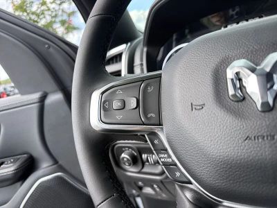 2026 Ram 1500 — photo 17 view