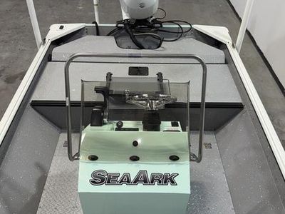 2026 SeaArk Shadow 17T CC - Photo 14