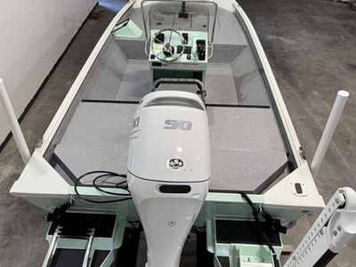 2026 SeaArk Shadow 17T CC - Photo 8