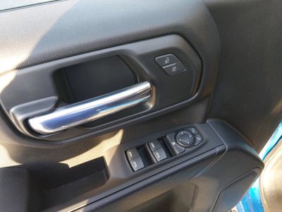 2022 Chevrolet Silverado 1500 — photo 12 view