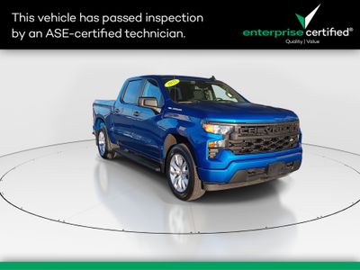 2022 Chevrolet Silverado 1500 4WD Crew Cab 147" Custom — front three-quarter view