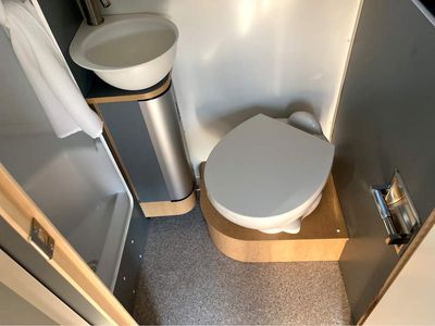 2026 Airstream WORLD TRAVELERUSA — photo 11 view