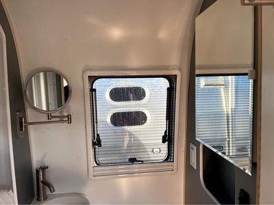 2026 Airstream WORLD TRAVELERUSA — photo 12 view
