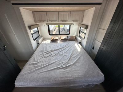 2024 Forest River RV Grand Surveyor - Photo 25