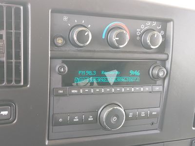2023 Chevrolet Express Passenger - Photo 20
