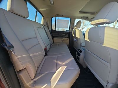 2017 Honda Ridgeline — photo 14 view