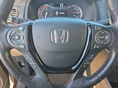 2017 Honda Ridgeline — photo 19 view