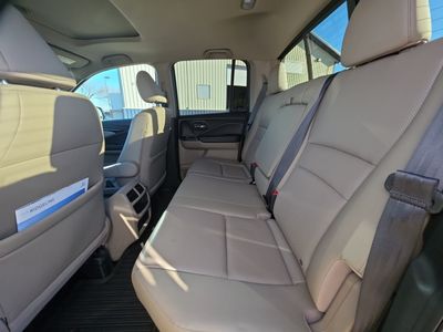 2017 Honda Ridgeline — photo 18 view