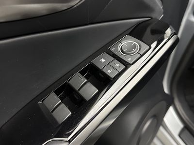 2024 Lexus IS - Photo 11