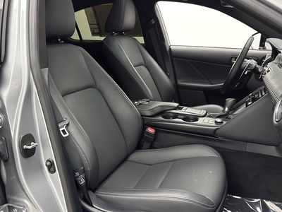2024 Lexus IS - Photo 33