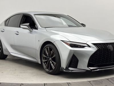 2024 Lexus IS - Photo 3