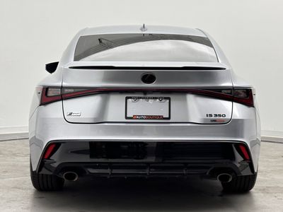 2024 Lexus IS - Photo 7