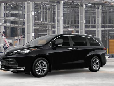 2026 Toyota Sienna — side profile view