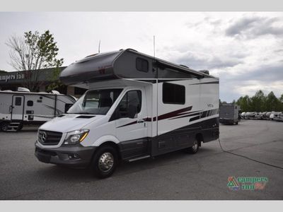 2020 Winnebago Vita - Photo 2