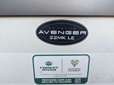 2025 Prime Time Avenger LE — rear three-quarter view