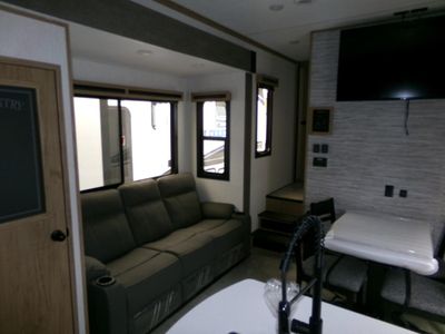 2024 Forest River RV Vengeance Rogue Armored - Photo 28