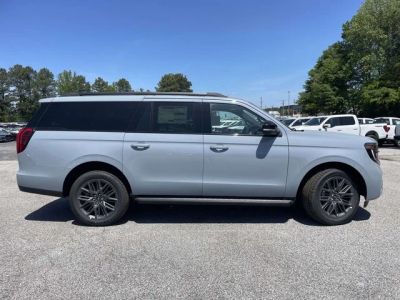 2026 Ford Expedition Max - Photo 2