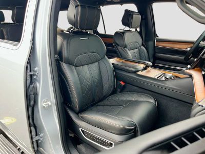 2024 Jeep Grand Wagoneer — photo 31 view