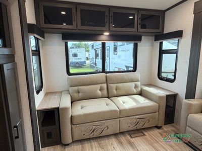 2026 Venture RV SportTrek Touring Edition — photo 32 view