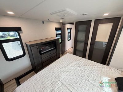 2026 Venture RV SportTrek Touring Edition — photo 44 view