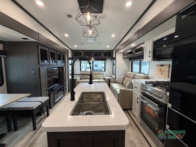 2026 Venture RV SportTrek Touring Edition — photo 13 view