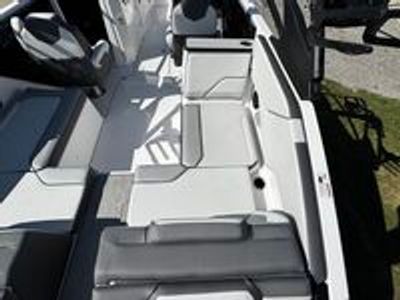 2025 Yamaha 252 XE - Photo 15