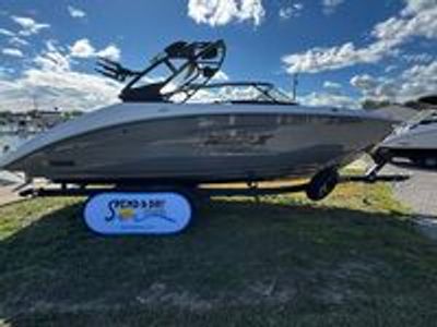 2025 Yamaha 252 XE - Photo 6