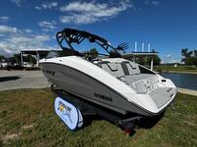 2025 Yamaha 252 XE - Photo 3
