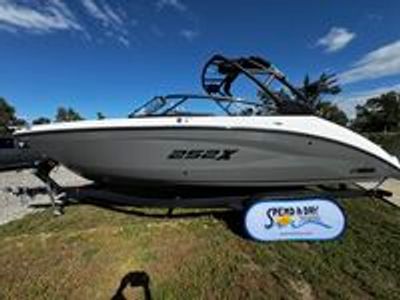 2025 Yamaha 252 XE - Photo 2