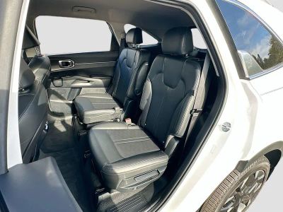 2025 Kia Sorento — photo 24 view