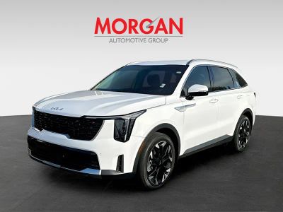 2025 Kia Sorento — rear three-quarter view