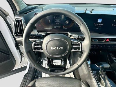 2025 Kia Sorento — photo 11 view