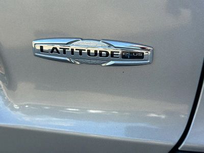 2021 Jeep Cherokee — photo 11 view