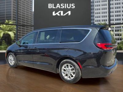 2023 Chrysler Pacifica — rear three-quarter view