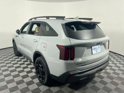 2025 Kia Sorento — photo 9 view