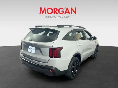 2025 Kia Sorento — engine compartment view