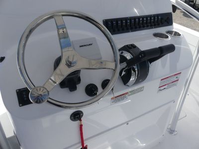 2026 TWIN VEE 240 STX - Photo 15