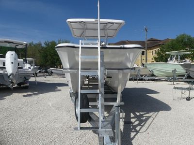 2026 TWIN VEE 240 STX - Photo 2