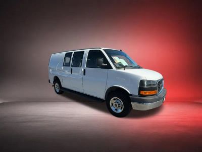 2024 GMC Savana Cargo 2500 — side profile view