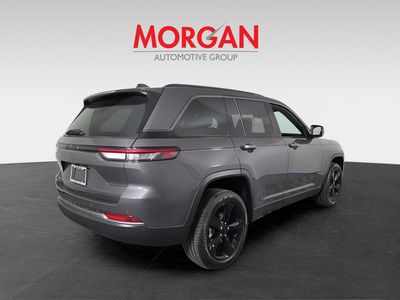 2026 Jeep Grand Cherokee - Photo 4