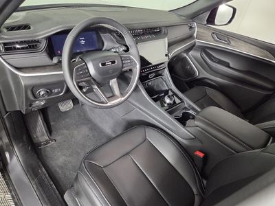 2026 Jeep Grand Cherokee - Photo 12