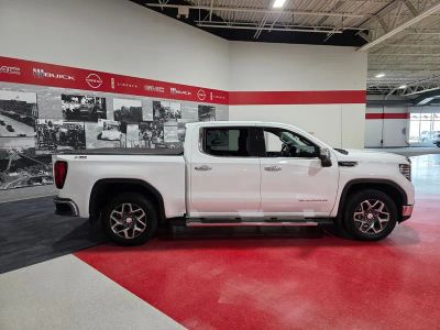 2022 GMC Sierra 1500 — side profile view