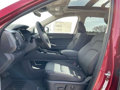 2026 Nissan Pathfinder - Photo 9